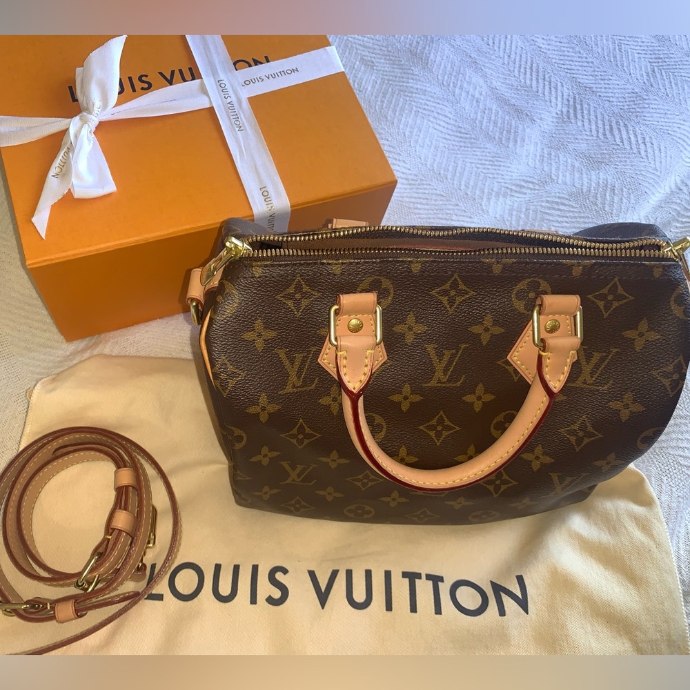 Authentic Louis Vuitton Speedy Bandoulière 25